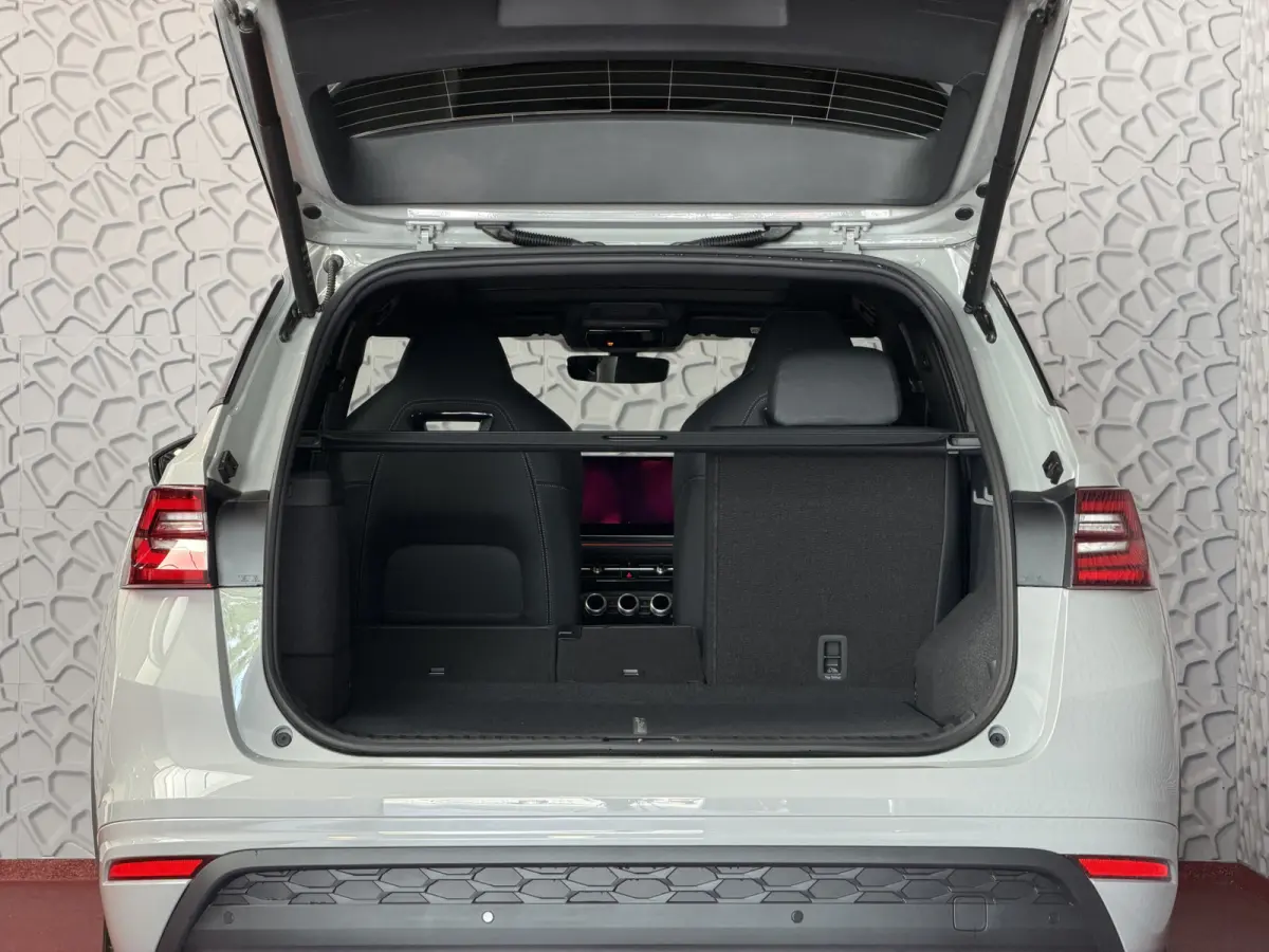 Sportline iV (PHEV 120KM) DSG | Panorama | Trekhaak | Matrix LED | 20" Rila | Memory | ACC | Camera | Virtual Cockpit. plug in hybrid