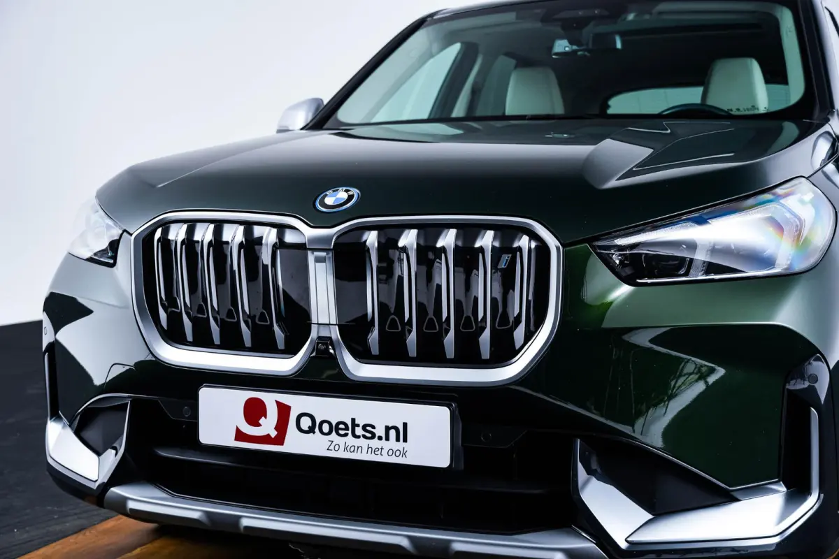 xDrive30 67 kWh xLine - Panoramadak - Driving Assistant Professional - Head up - omfort Access - Getinte Ruiten - Sportstoelen - Parking Assistant Plus - Grootlichtassistent -