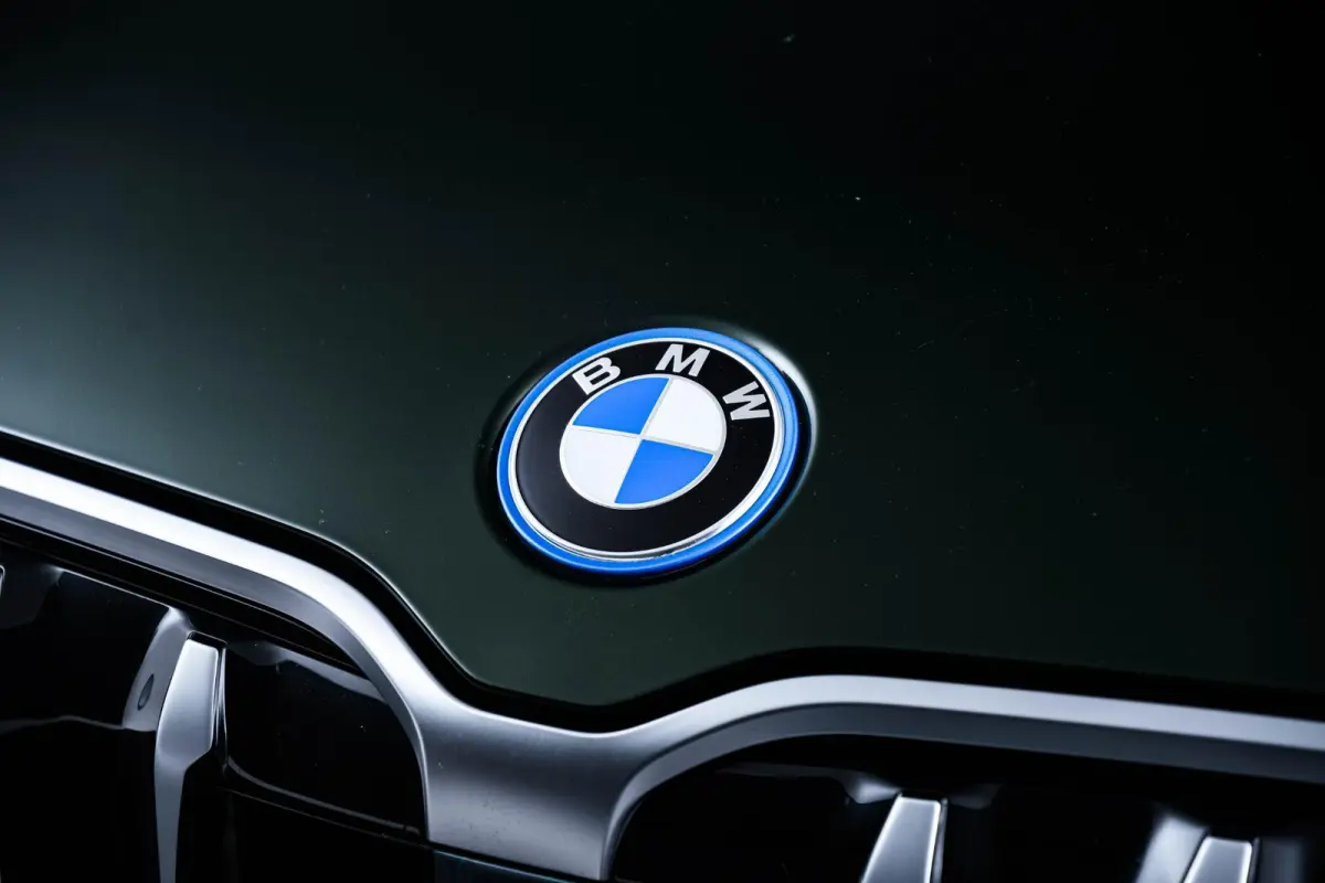 xDrive30 67 kWh xLine - Panoramadak - Driving Assistant Professional - Head up - omfort Access - Getinte Ruiten - Sportstoelen - Parking Assistant Plus - Grootlichtassistent -