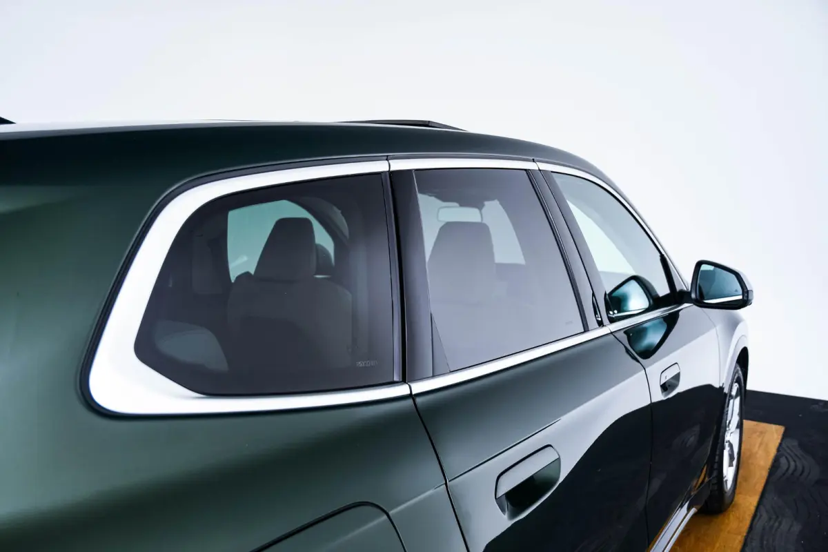 xDrive30 67 kWh xLine - Panoramadak - Driving Assistant Professional - Head up - omfort Access - Getinte Ruiten - Sportstoelen - Parking Assistant Plus - Grootlichtassistent -