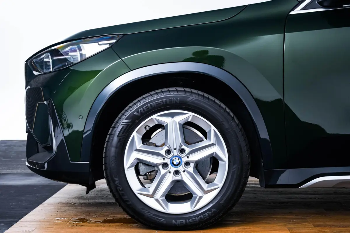 xDrive30 67 kWh xLine - Panoramadak - Driving Assistant Professional - Head up - omfort Access - Getinte Ruiten - Sportstoelen - Parking Assistant Plus - Grootlichtassistent -