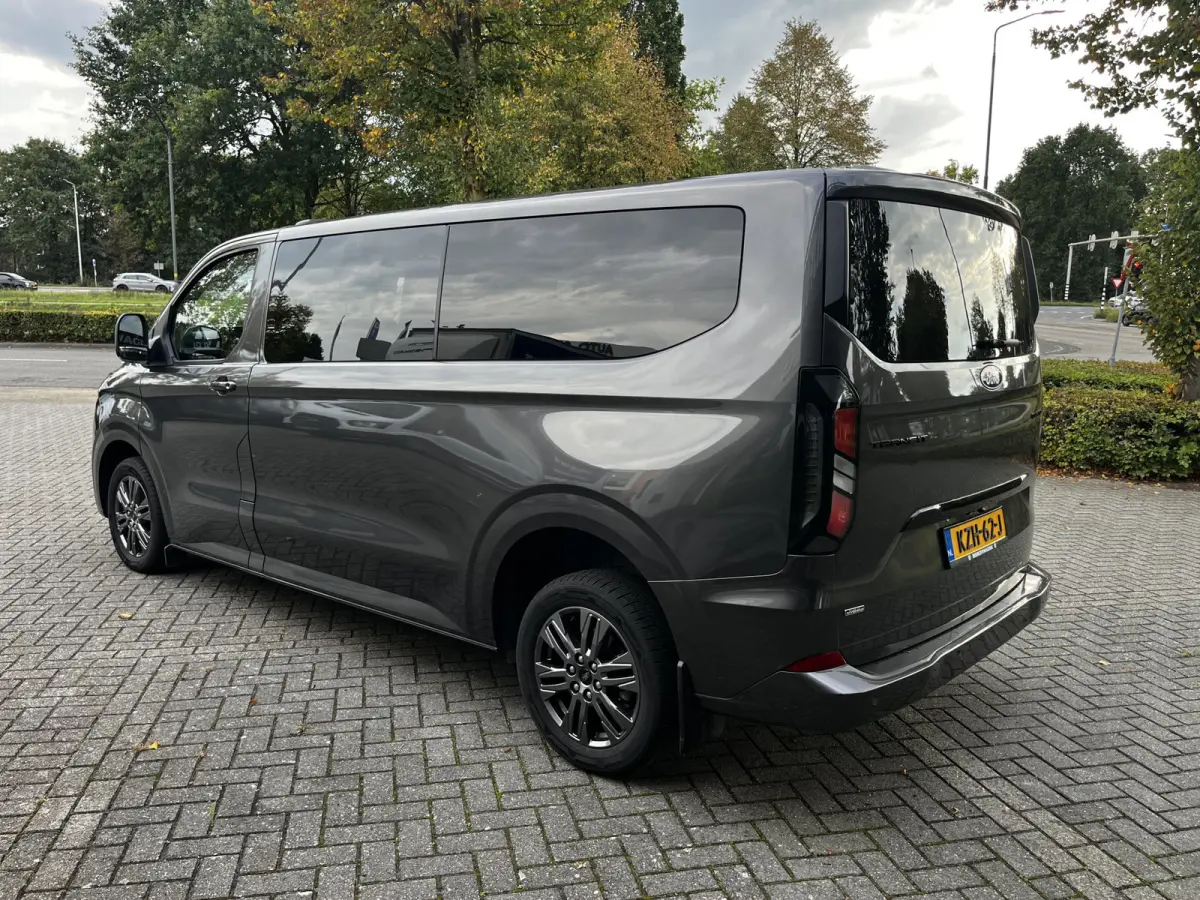 320 2.5 PHEV L2H1 Limited 9p.