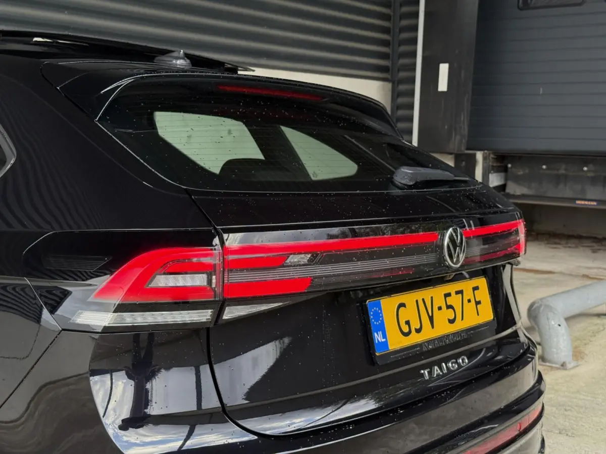 1.0TSI R-Line|PANO|IQ|ACC|CARPLAY|