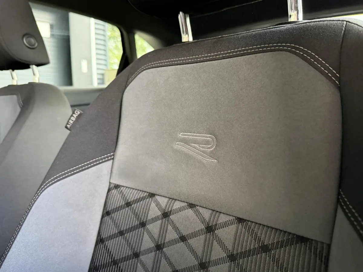 1.0TSI R-Line|PANO|IQ|ACC|CARPLAY|