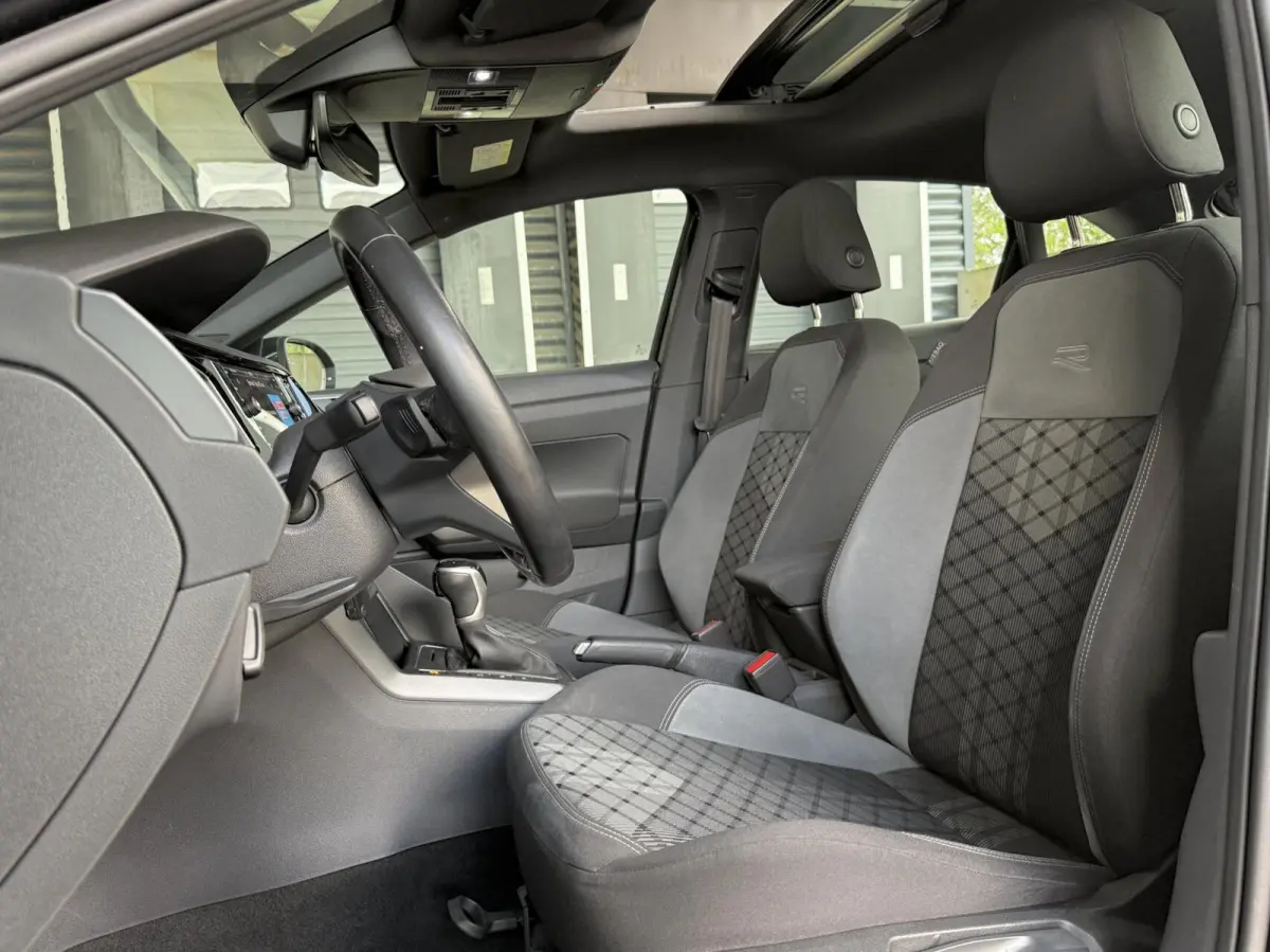1.0TSI R-Line|PANO|IQ|ACC|CARPLAY|