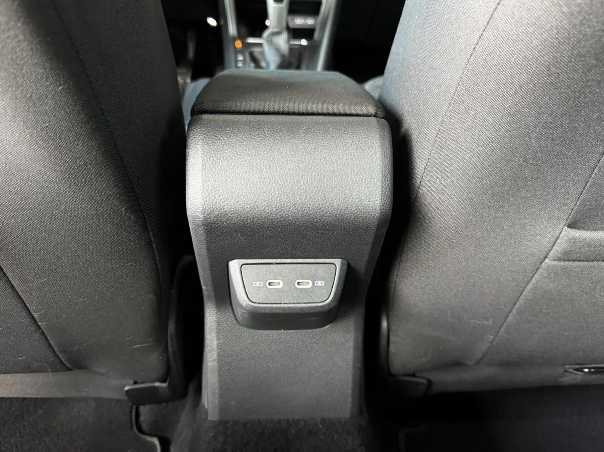 1.0TSI R-Line|PANO|IQ|ACC|CARPLAY|