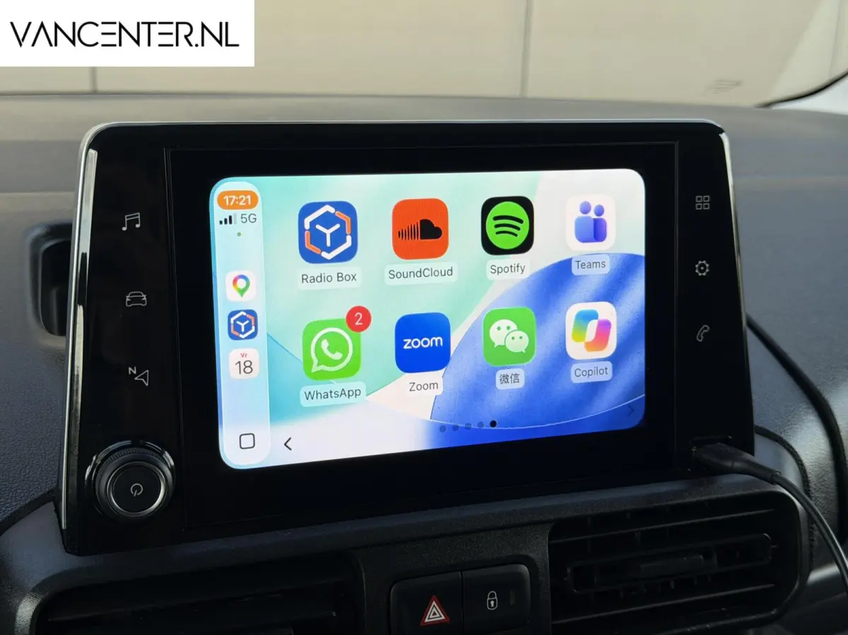 1.5D L2 Lang Carplay Trekhaak Airco Zwart