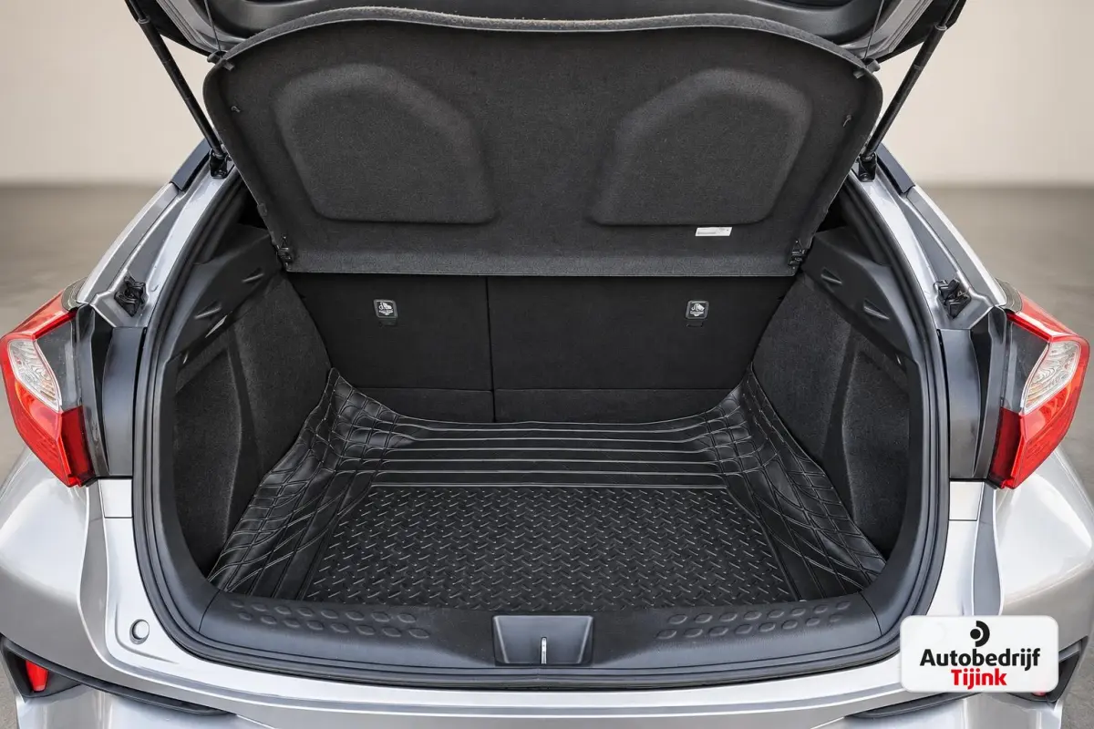 1.8 Hybrid Dynamic | LED | Trekhaak | Camera | Stoelverwarming | All-seasons | Navi | Keyless |