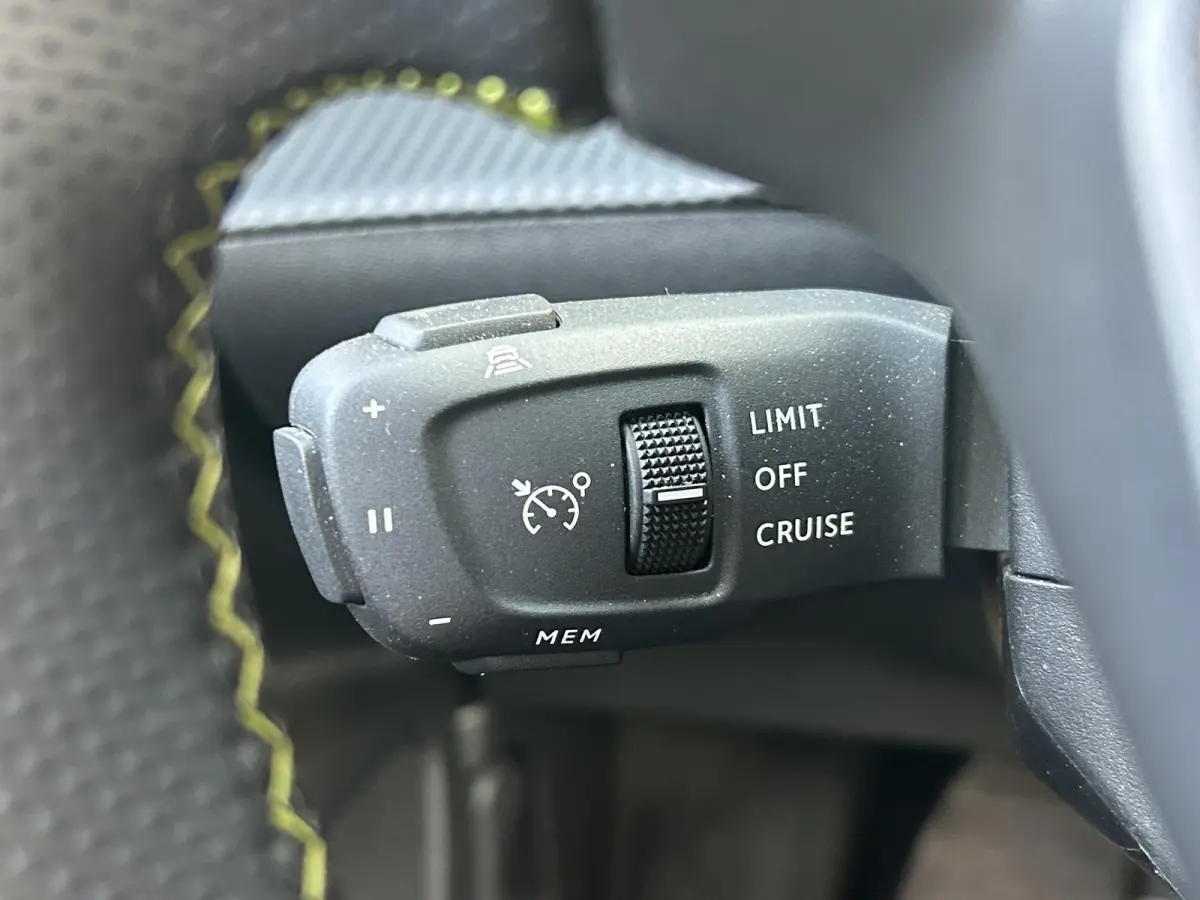 EV GT 54 kWh | Alcantara bekleding | Trekhaak | Camera | Adaptieve Cruise Control | Apple CarPlay/Android Auto