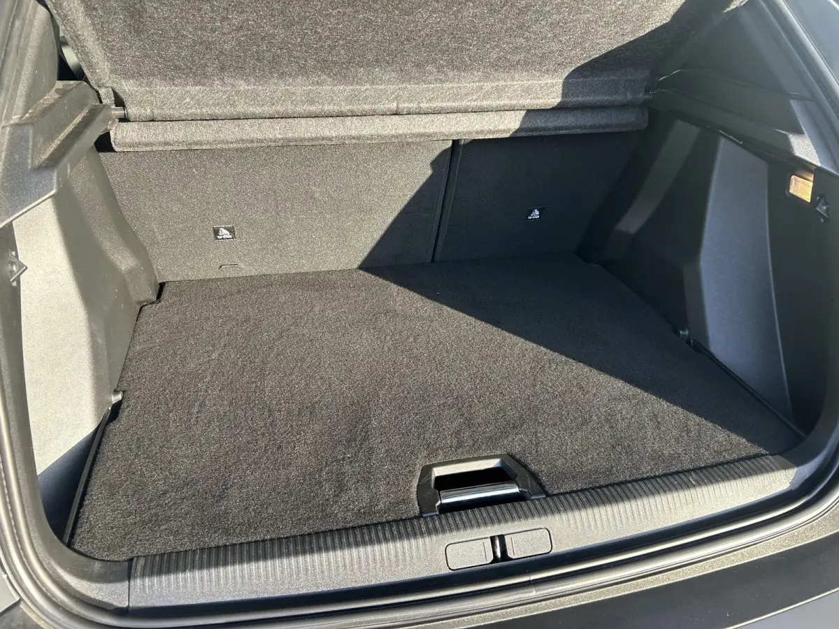 EV GT 54 kWh | Alcantara bekleding | Trekhaak | Camera | Adaptieve Cruise Control | Apple CarPlay/Android Auto