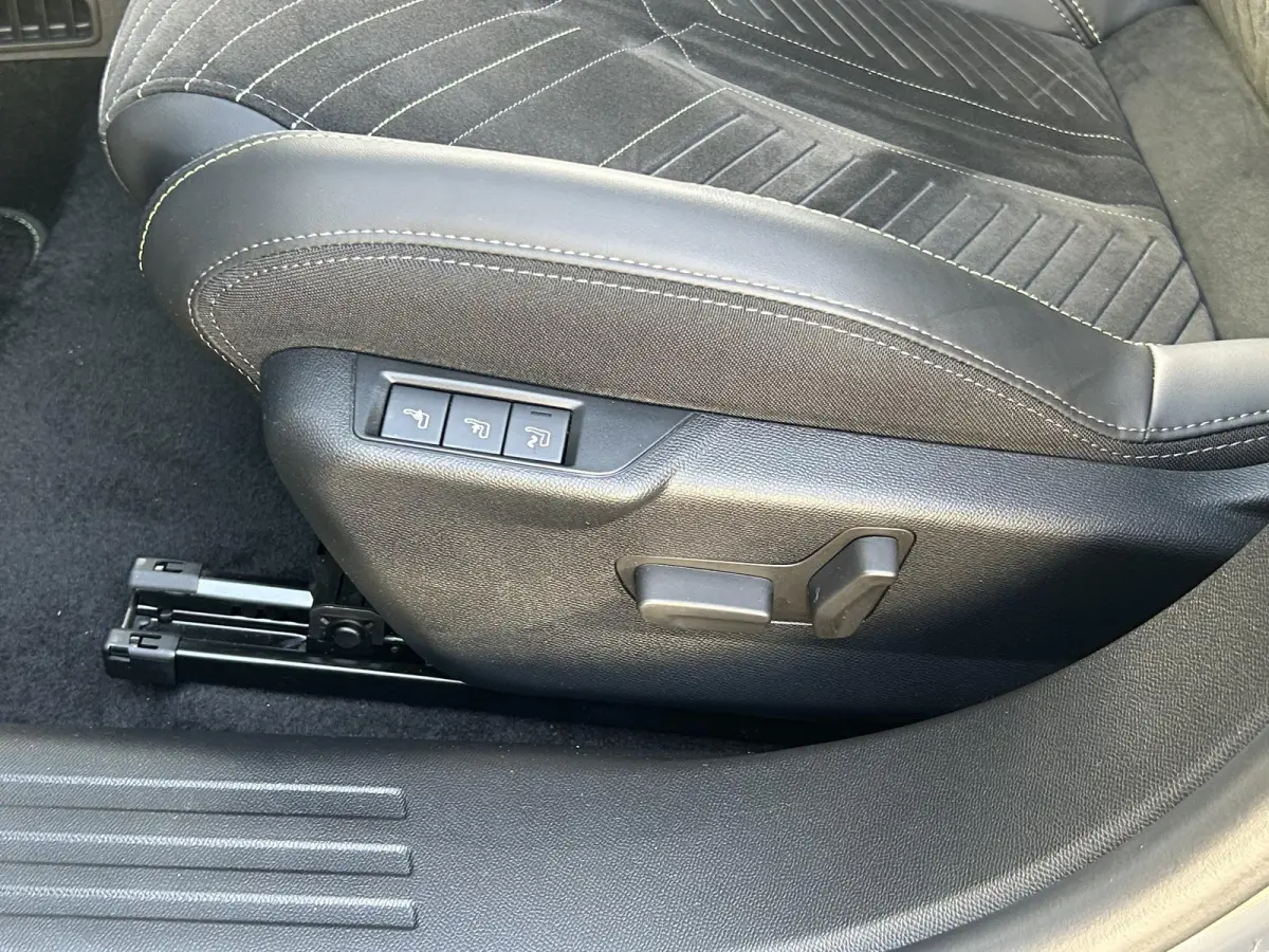EV GT 54 kWh | Alcantara bekleding | Trekhaak | Camera | Adaptieve Cruise Control | Apple CarPlay/Android Auto
