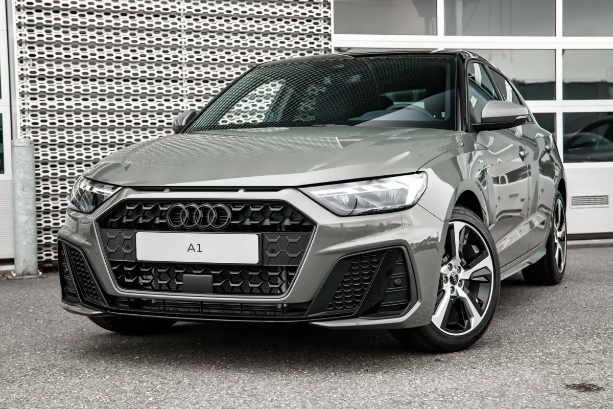 S edition | Achteruitrijcamera | Airconditioning 2-zone | Audi smartphone interface