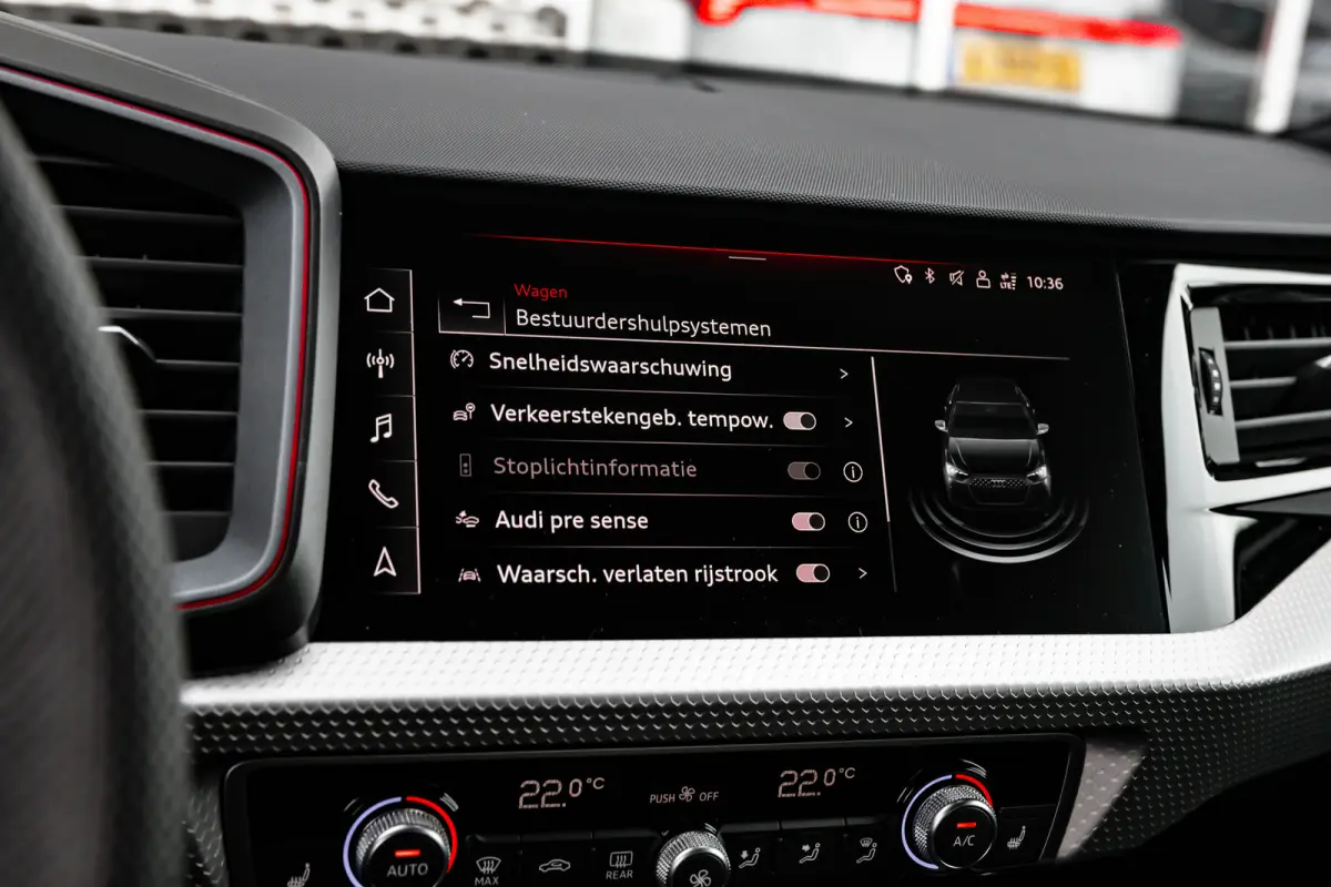 S edition | Achteruitrijcamera | Airconditioning 2-zone | Audi smartphone interface