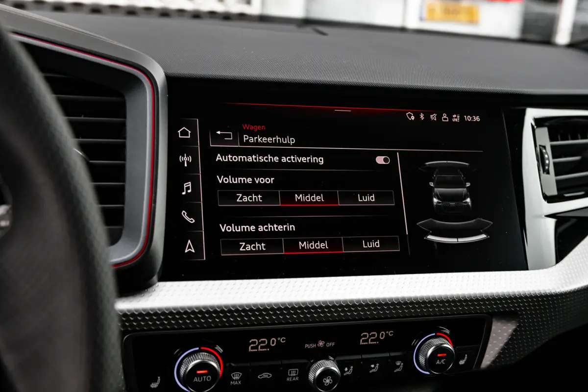 S edition | Achteruitrijcamera | Airconditioning 2-zone | Audi smartphone interface