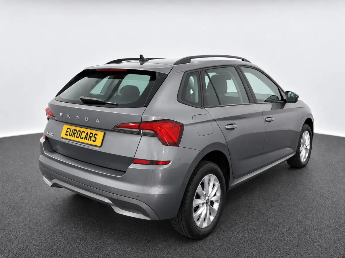 1.0 TSI 110pk DSG Ambition Navigatie Apple CarPlay Android Auto Parkeerhulp achter Adaptive Cruise Control Stoelverwarming Airco Lichtmetalen velgen
