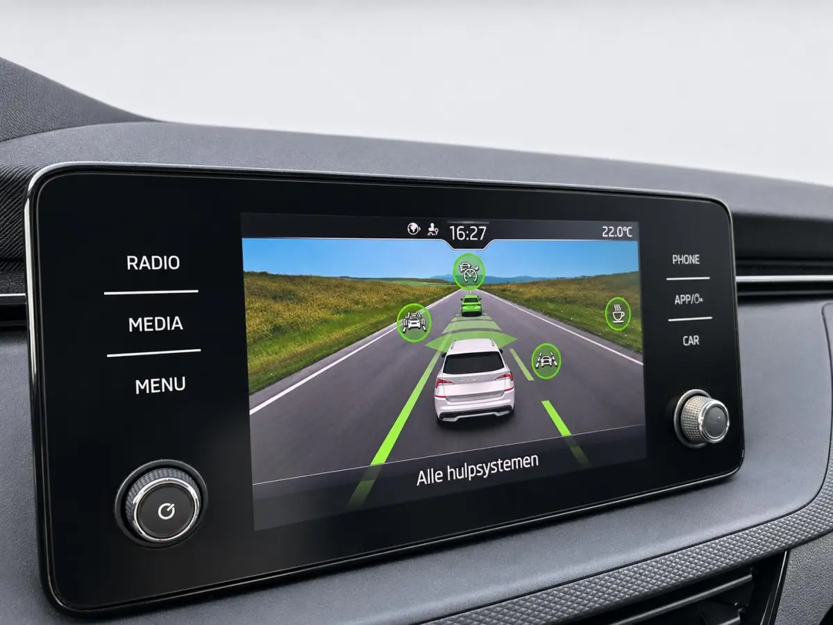 1.0 TSI 110pk DSG Ambition Navigatie Apple CarPlay Android Auto Parkeerhulp achter Adaptive Cruise Control Stoelverwarming Airco Lichtmetalen velgen