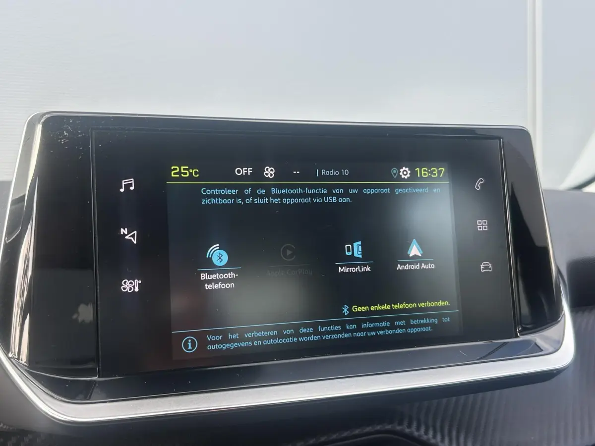 EV Active Pack 50 kWh | Lage KM stand | Cruise Control | Parkeerhulp | Apple CarPlay/Android Auto