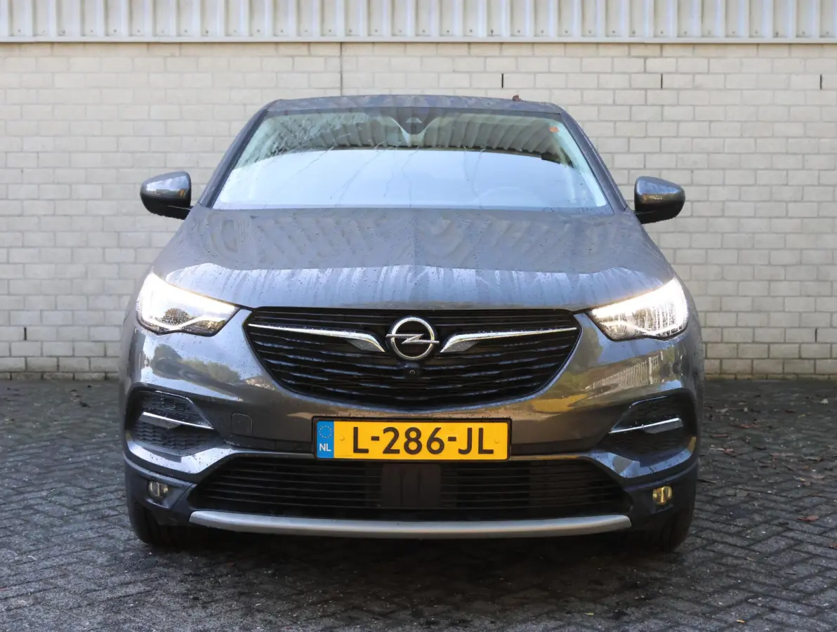 1.6 Turbo Hybrid Business Elegance | Navigatie | Accu 90% | AGR stoelen |