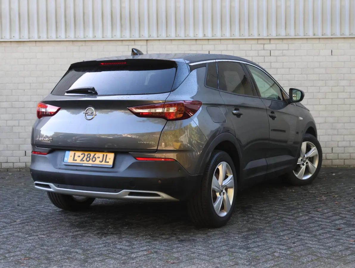 1.6 Turbo Hybrid Business Elegance | Navigatie | Accu 90% | AGR stoelen |