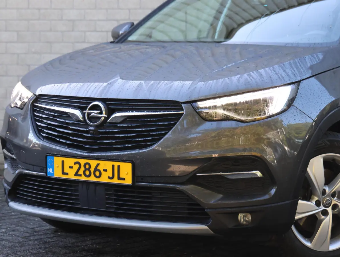 1.6 Turbo Hybrid Business Elegance | Navigatie | Accu 90% | AGR stoelen |