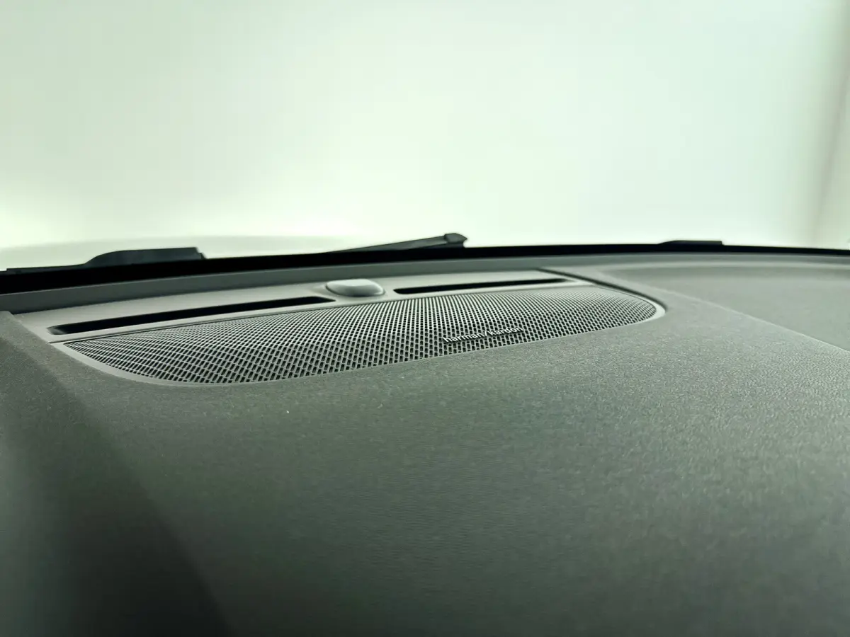 P8 AWD Ultimate | Panoramadak | 360° camera | Harman Kardon | Stoel- en stuurverwarming | Trekhaak