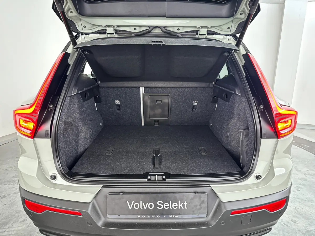 P8 AWD Ultimate | Panoramadak | 360° camera | Harman Kardon | Stoel- en stuurverwarming | Trekhaak
