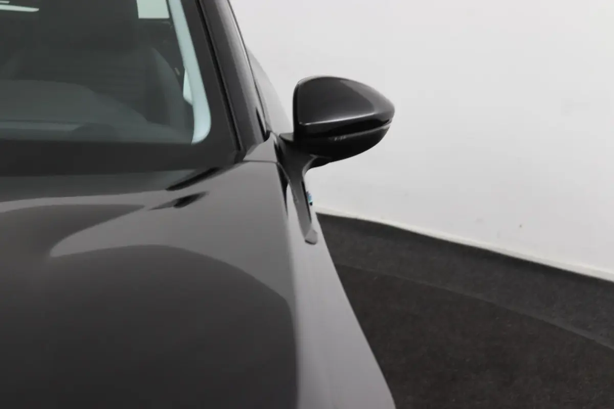 EV Active Pack 50 kWh | LED | Climate |