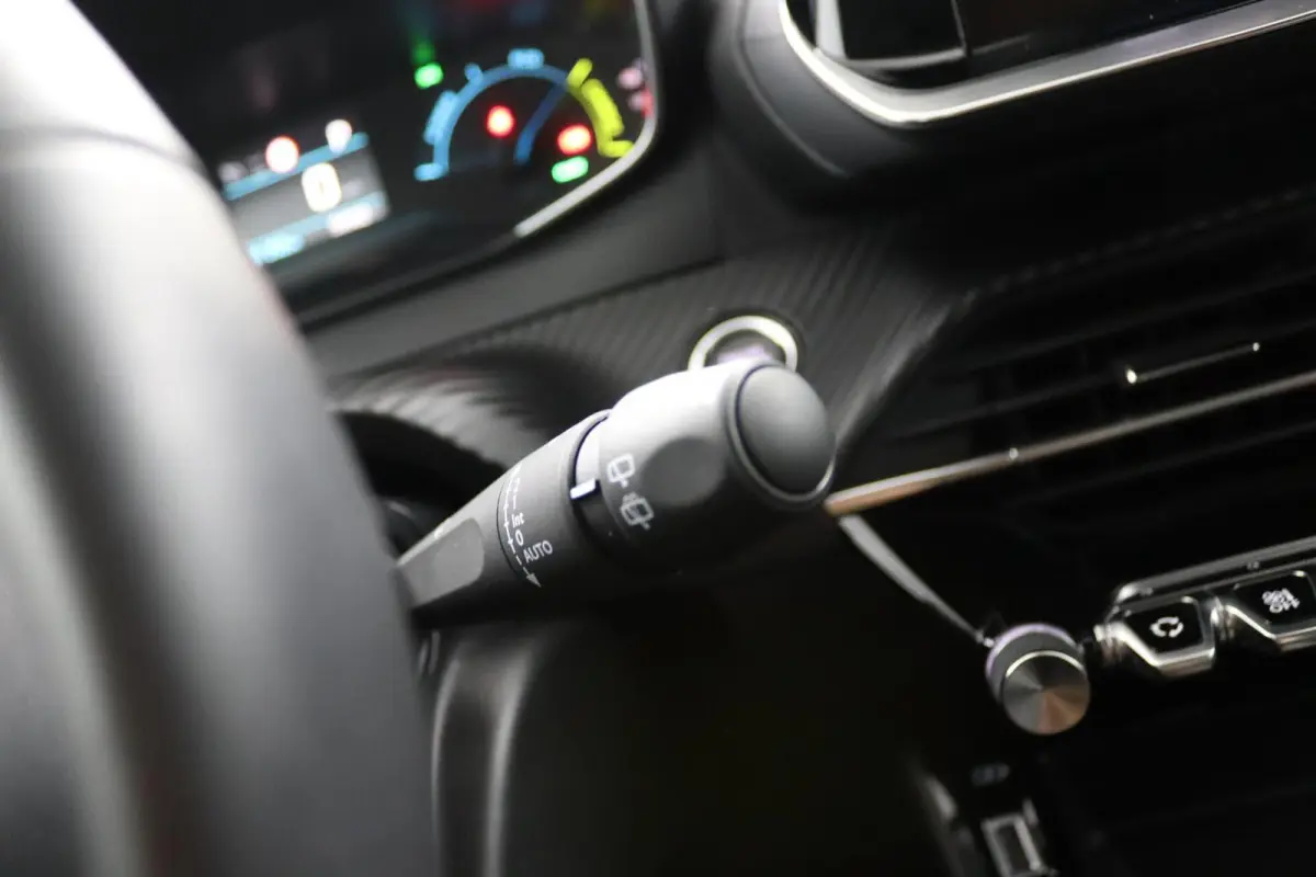 EV Active Pack 50 kWh | LED | Climate |