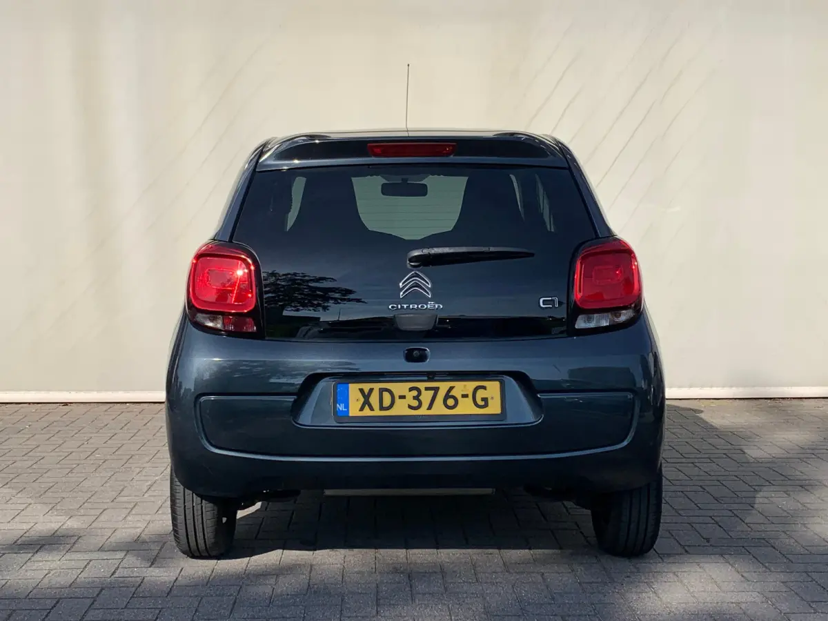 1.0 VTi Shine Airco | AppleCarPlay/Android Auto | LMV 15" |
