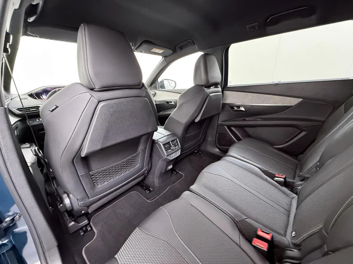 1.2 GT HYBRID 136 7 PERSOONS| ADAPTIVE CRUISE CONTROL| 12.000KM! | STOELVERWARMING| RIJKLAARPRIJS INCL. 12 MND BOVAG GARANTIE|