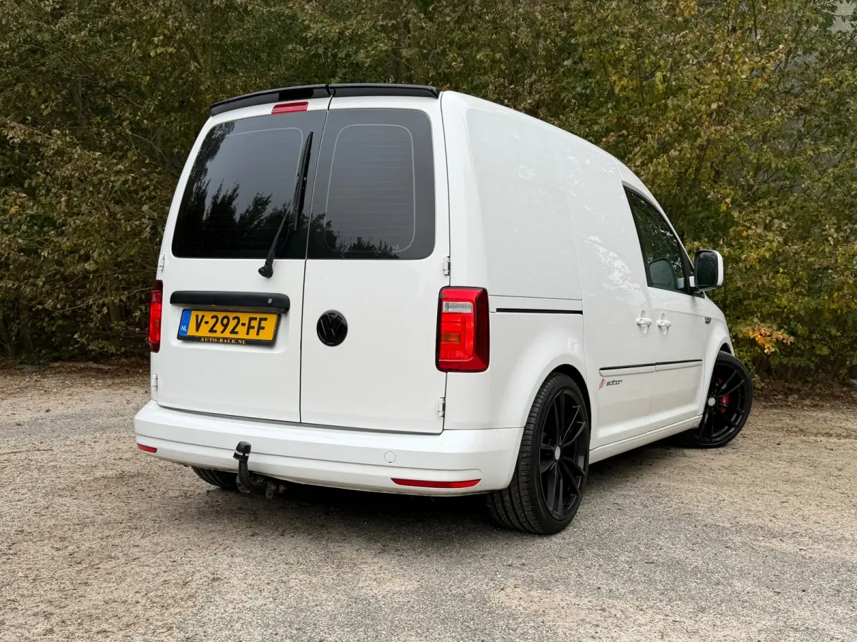 2.0 TDI JB Edition | RS-Leder (Honeycomb) | 19" Lichtmetaal | CarPlay | Trekhaak |