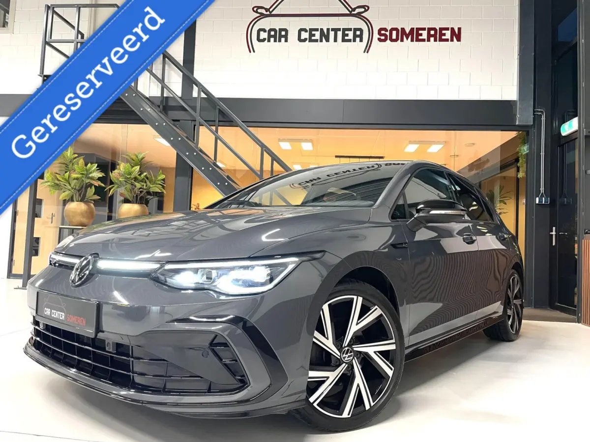 8 1.5 TSI R-Line Black Style/ Camera/ 18''LMV/ CarPlay/ Sfeerverlichting