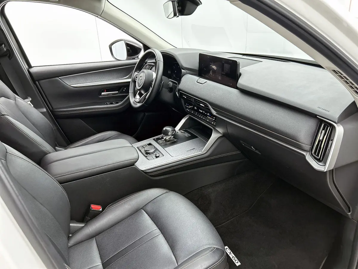 2.5 e-SkyActiv PHEV Homura | CAMERA | NAVIGATIE | STOEL-STUURWIELVERWARMING | HEAD-UP