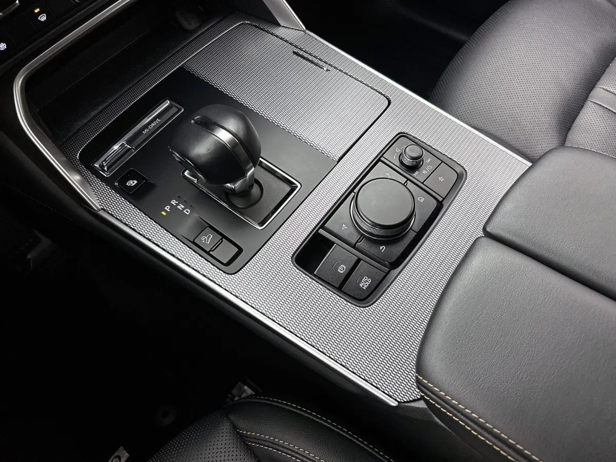 2.5 e-SkyActiv PHEV Homura | CAMERA | NAVIGATIE | STOEL-STUURWIELVERWARMING | HEAD-UP