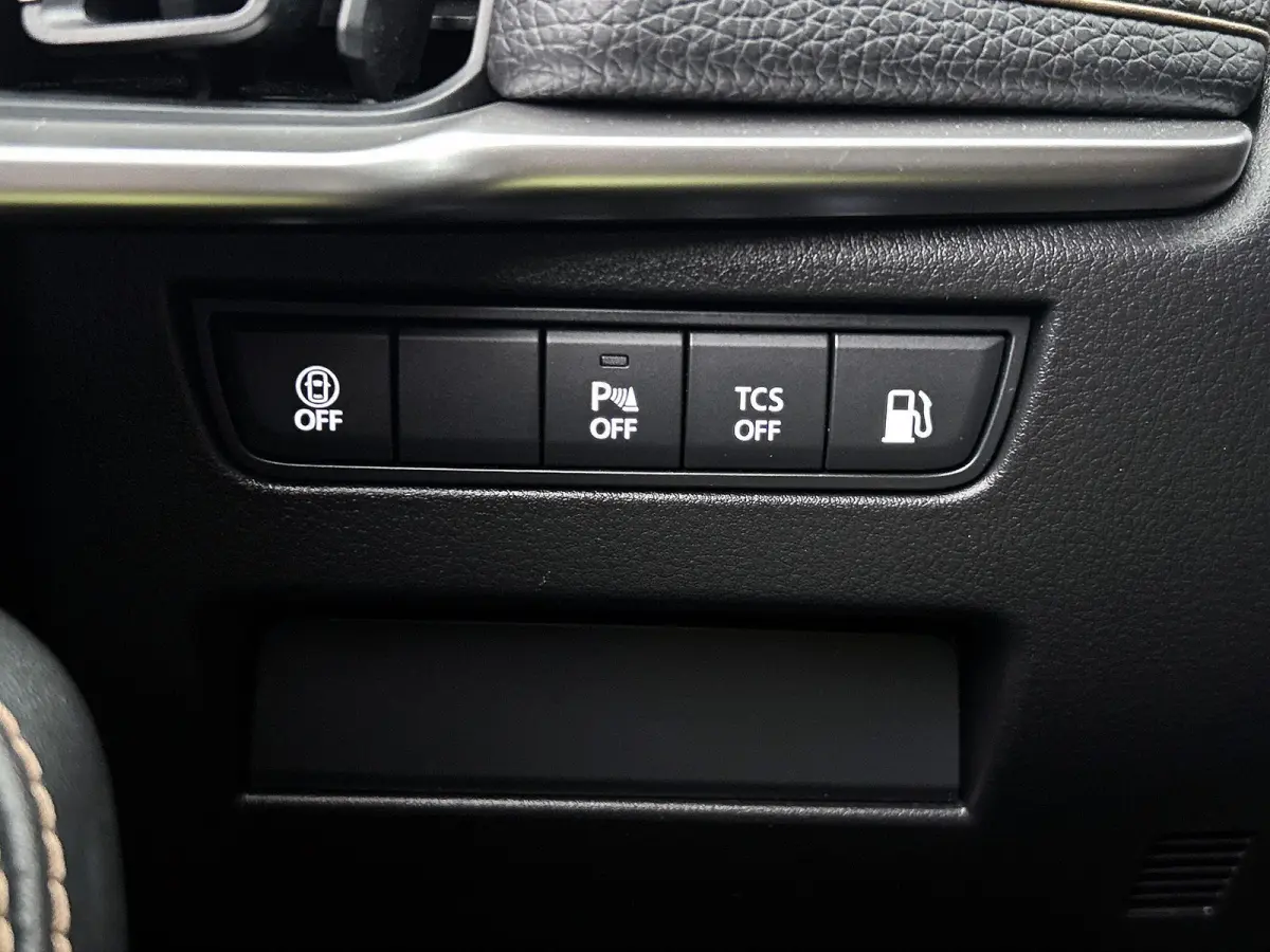 2.5 e-SkyActiv PHEV Homura | CAMERA | NAVIGATIE | STOEL-STUURWIELVERWARMING | HEAD-UP