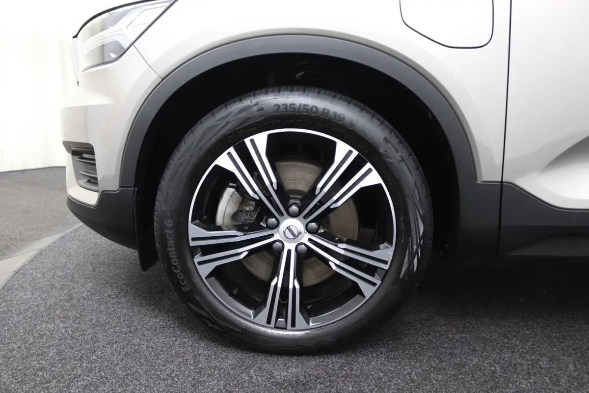 T4 Inscription | Trekhaak | Leder | Adaptive Cruise | SOH 88% | Stoel/Stuurverwarming | LED | 19 Inch | Camera | CarPlay/Android Auto
