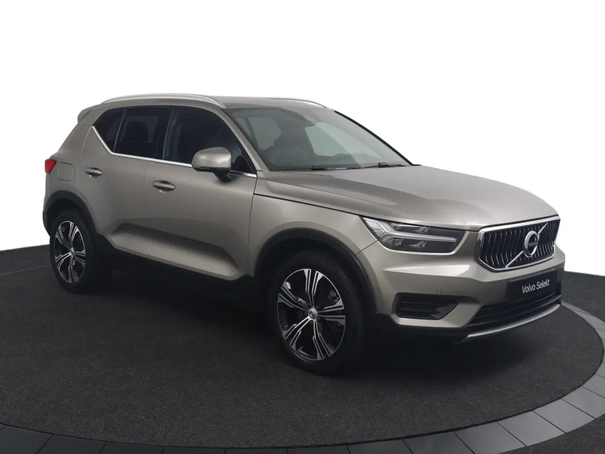 T4 Inscription | Trekhaak | Leder | Adaptive Cruise | SOH 88% | Stoel/Stuurverwarming | LED | 19 Inch | Camera | CarPlay/Android Auto