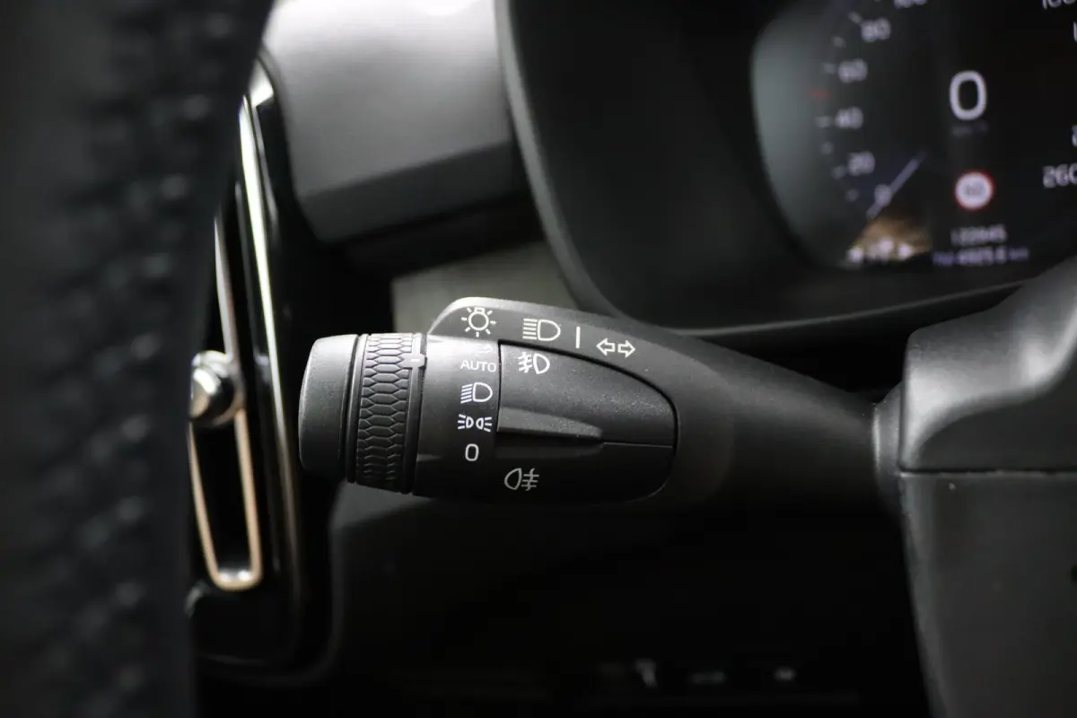T4 Inscription | Trekhaak | Leder | Adaptive Cruise | SOH 88% | Stoel/Stuurverwarming | LED | 19 Inch | Camera | CarPlay/Android Auto