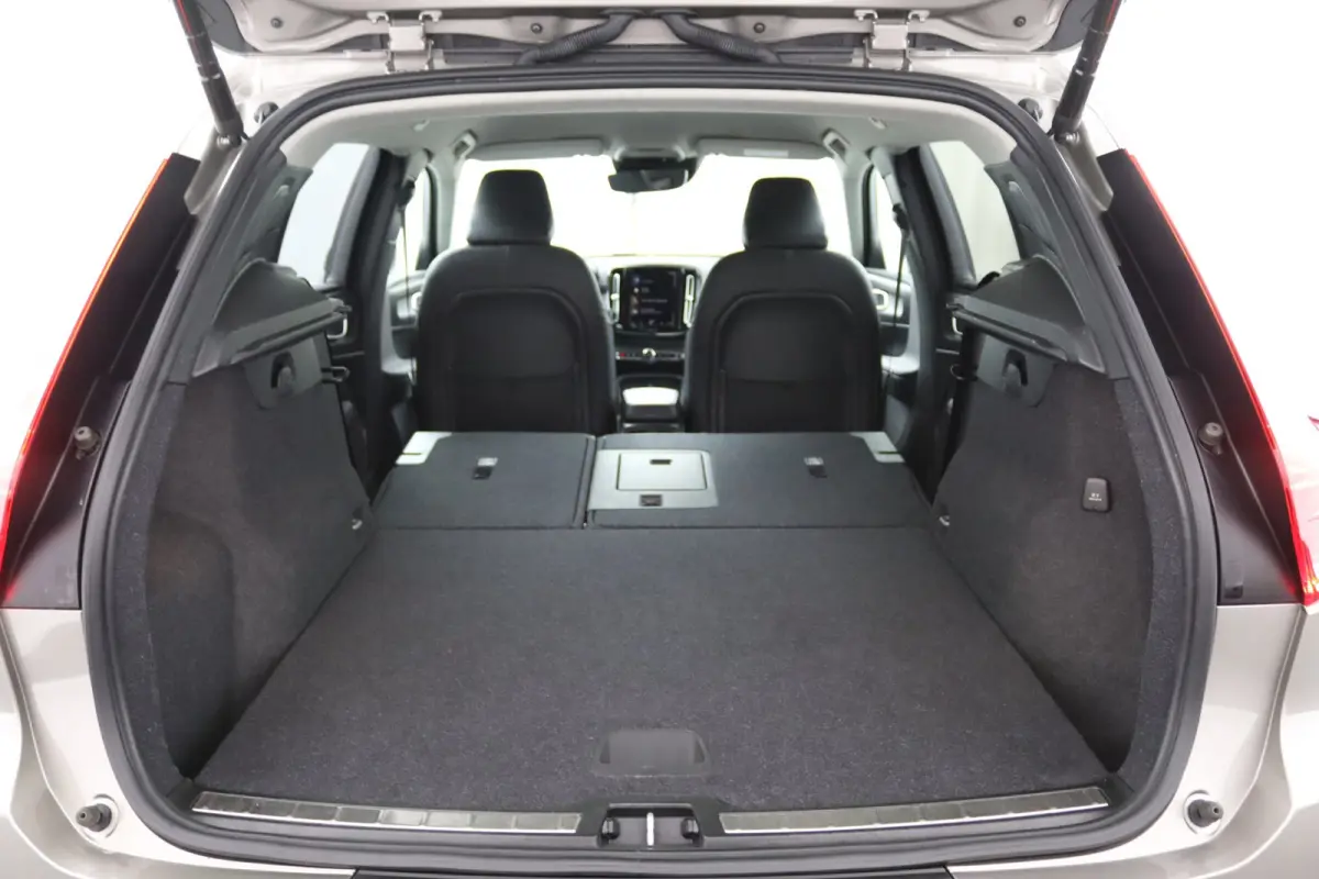 T4 Inscription | Trekhaak | Leder | Adaptive Cruise | SOH 88% | Stoel/Stuurverwarming | LED | 19 Inch | Camera | CarPlay/Android Auto