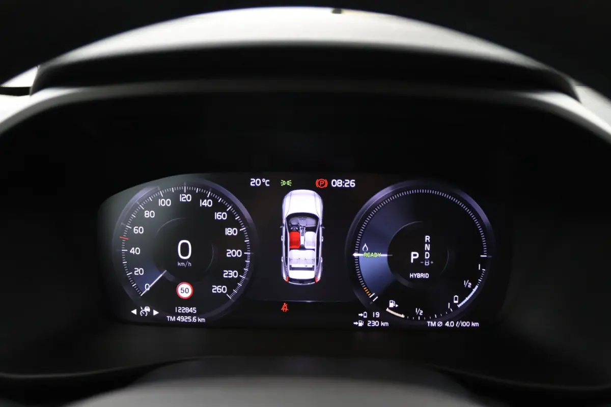 T4 Inscription | Trekhaak | Leder | Adaptive Cruise | SOH 88% | Stoel/Stuurverwarming | LED | 19 Inch | Camera | CarPlay/Android Auto
