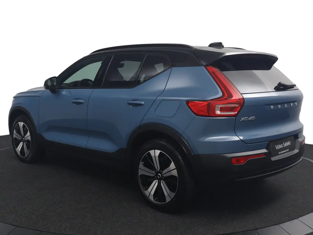 Plus 70 kWh | Adaptive Cruise | SOH 94% | BLIS | Camera | DAB | Luxe Bekelding | CarPlay/Android Auto | Elektrische Achterklep | Privacy Glass