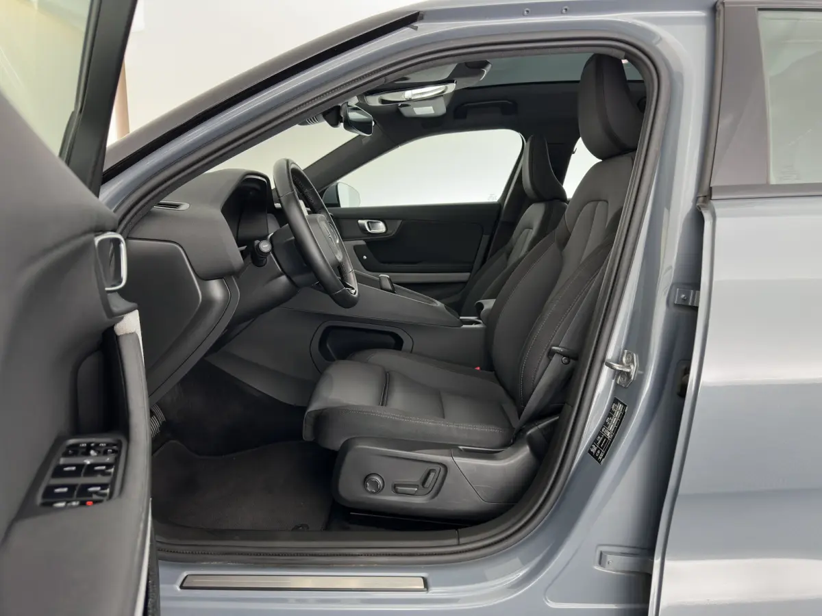 Long Range Dual Motor 78 kWh [3-Fase-11kW] {SoH-88%} (INCL-BTW) Aut. *PANO | FULL-LED | HARMAN-KARDON | MEMORY-PACK | CAMERA | KEYLESS | LANE-ASSIST | DIGI-COCKPIT | CARPLAY | DAB+ | HEATED-