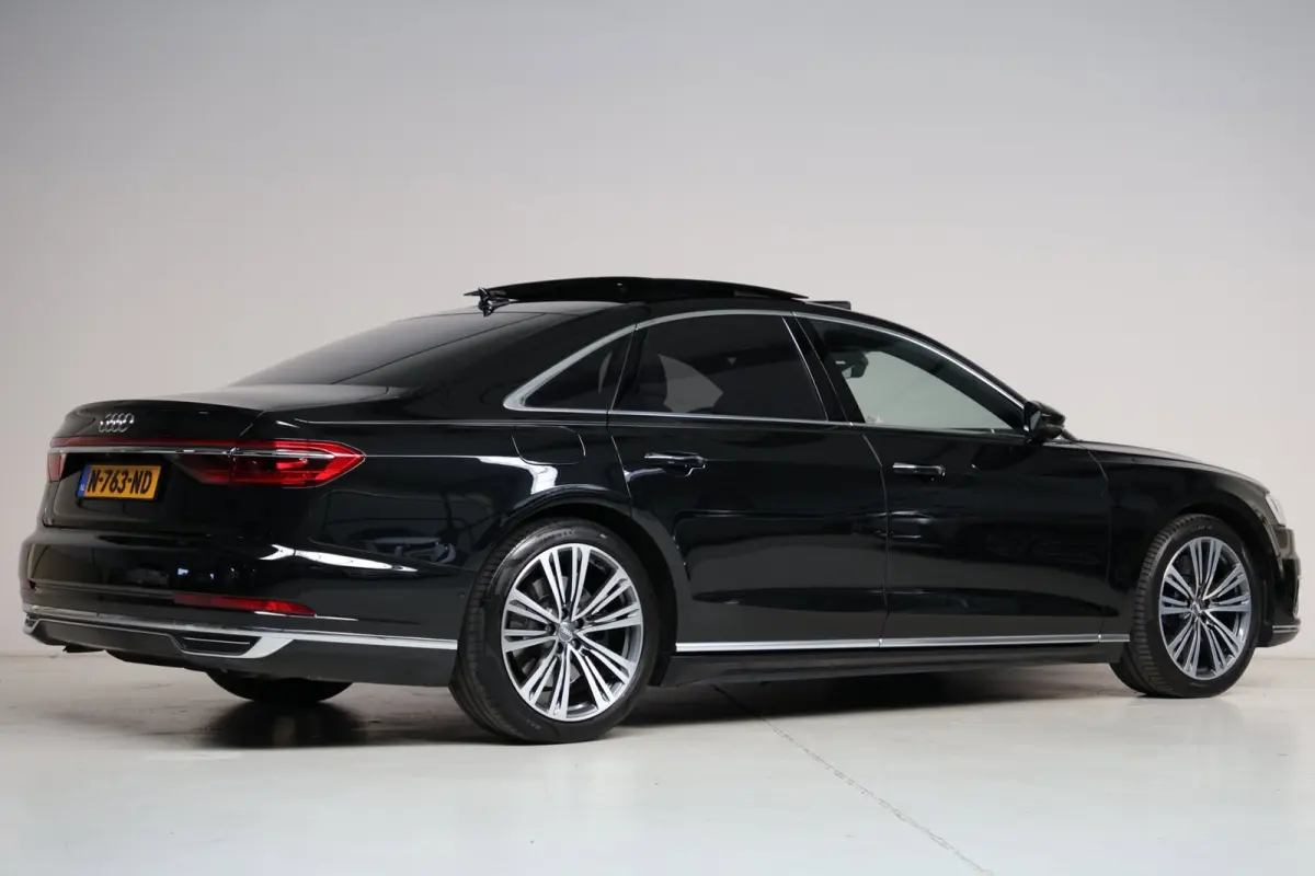 60 TFSI e Quattro | massage v+a | nachtzicht | 4WS | laser led | head-up | luchtvering | softclose | Bang&Olufsen | BTW