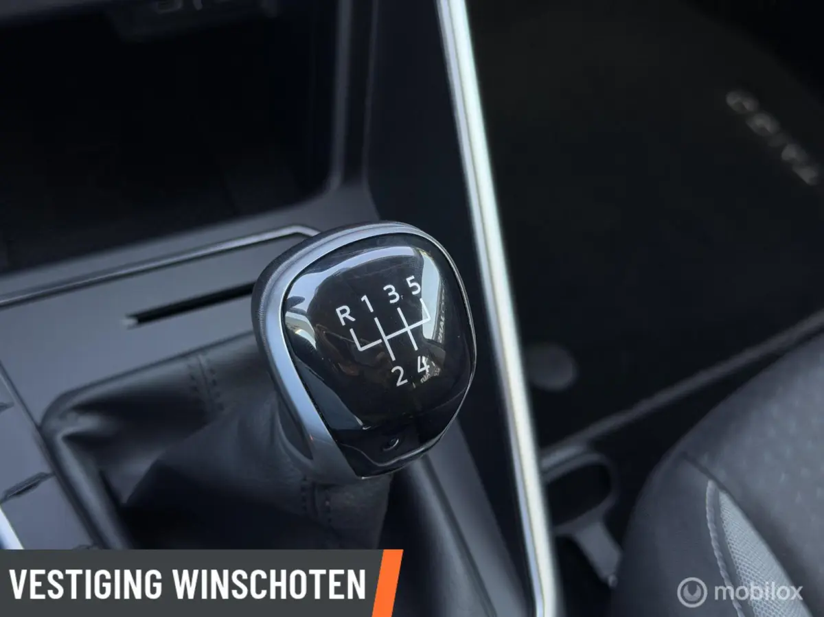 1.0 TSI Life Business met slechts 54.612 km!!