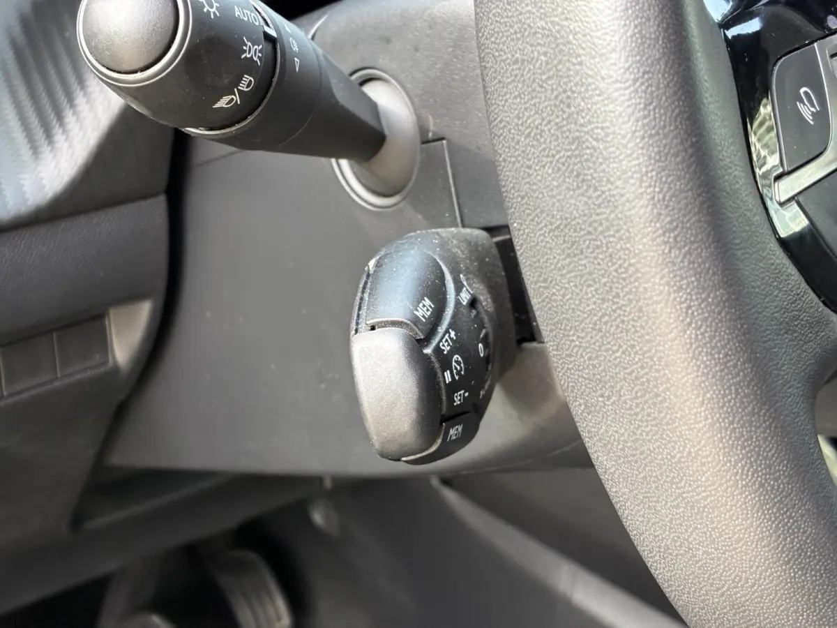 1.2 ACTIVE 101 PK | CARPLAY | ANDROID | CLIMATE CONTROL | CRUISE | NAV | 22 DKM!!!!