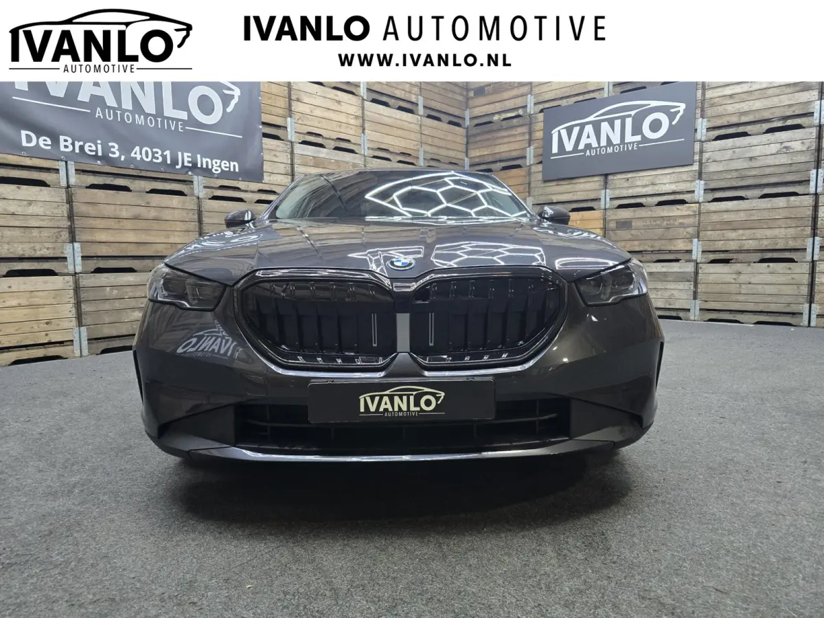 550e xDrive Leder Clima LED Camera Carplay 19"LM