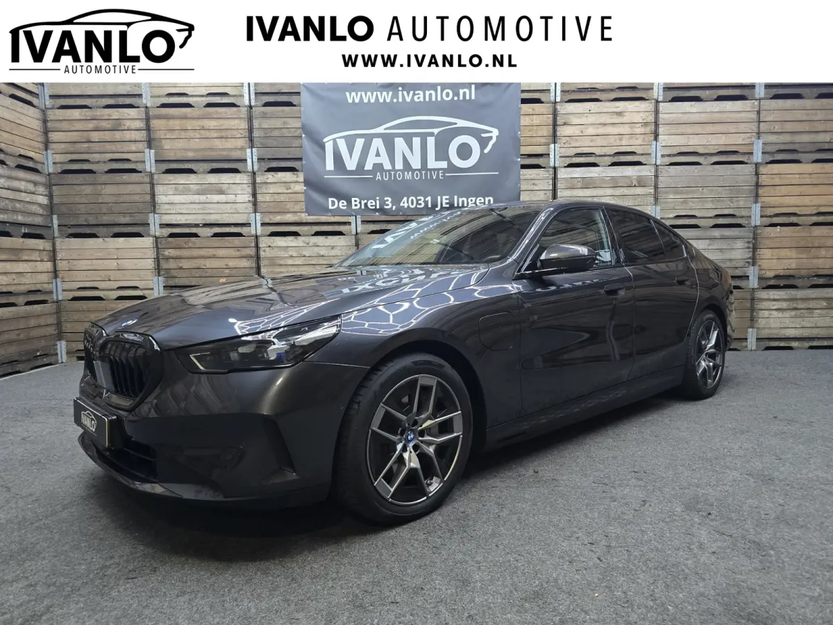 550e xDrive Leder Clima LED Camera Carplay 19"LM