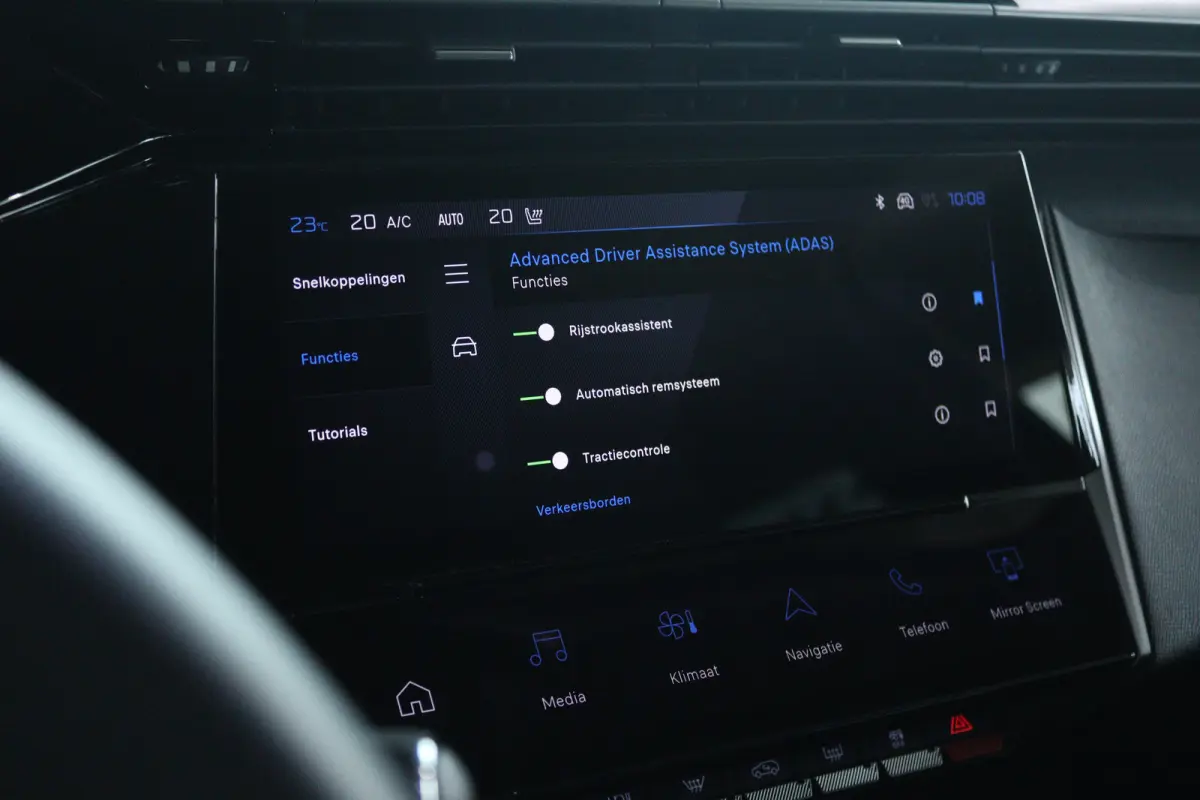 Allure EV 54 kWh 412KM Range | SOH 93% | Adapt. Cruise | Stoel+Stuurverwarming | Camera | Navi | Carplay | LED |