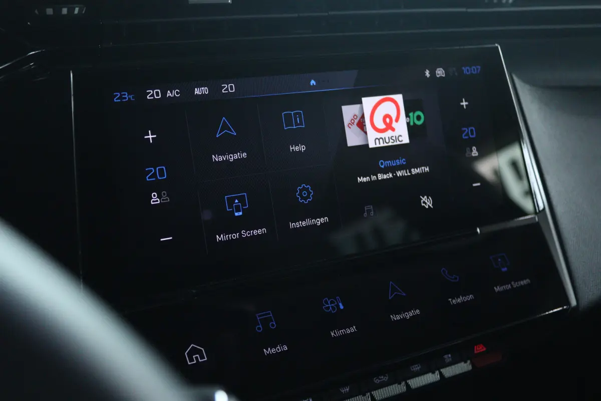 Allure EV 54 kWh 412KM Range | SOH 93% | Adapt. Cruise | Stoel+Stuurverwarming | Camera | Navi | Carplay | LED |