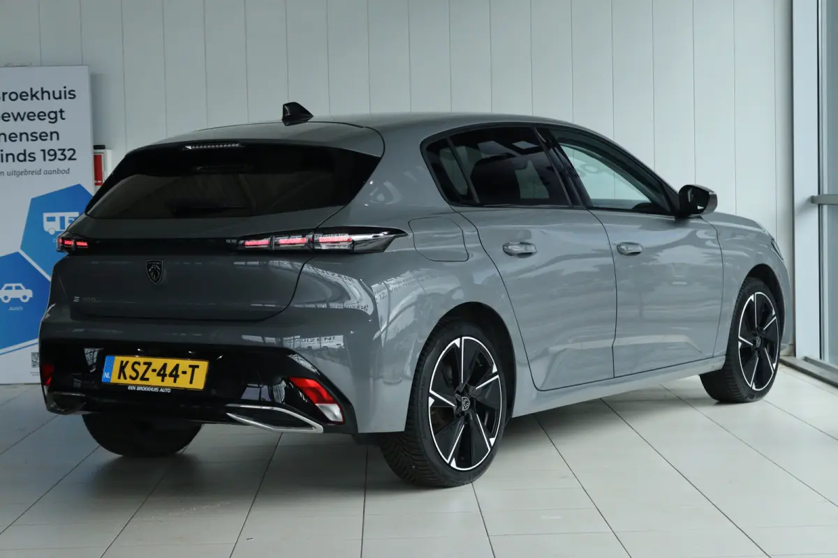 Allure EV 54 kWh 412KM Range | SOH 93% | Adapt. Cruise | Stoel+Stuurverwarming | Camera | Navi | Carplay | LED |